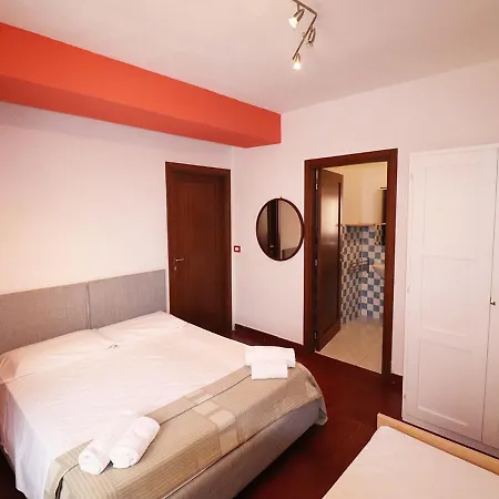 Murphy Rooms Guest house *