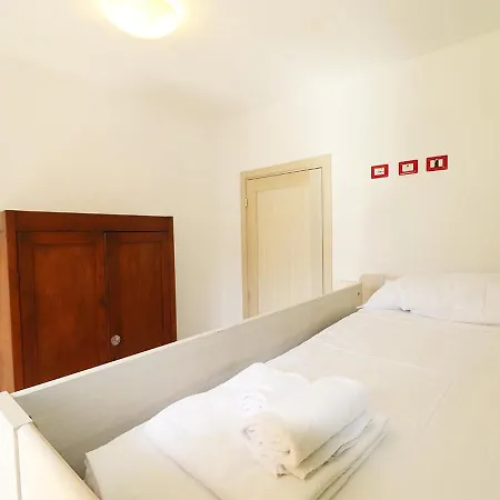 Murphy Rooms
